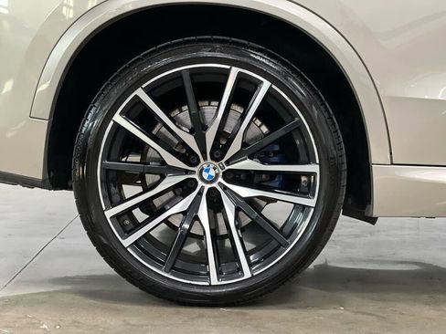 Used 2019 BMW X5 xDrive40i w/ M Sport Package image 12