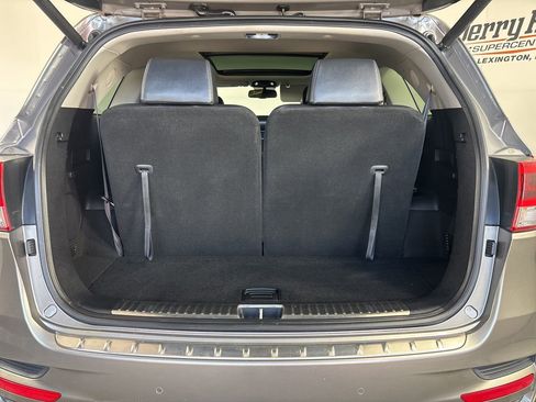 Used 2017 Kia Sorento SX image 31