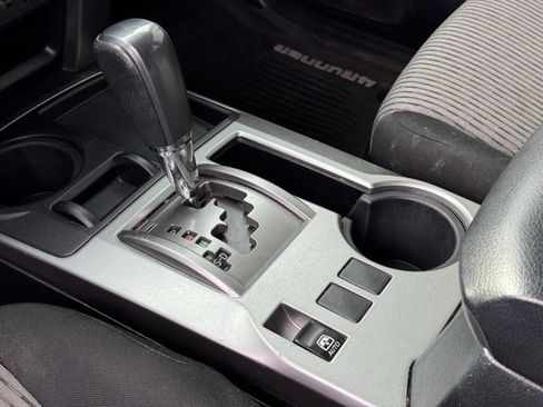 Used 2019 Toyota 4Runner SR5 Premium image 12