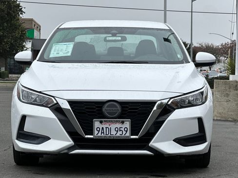 Certified 2022 Nissan Sentra SV image 9