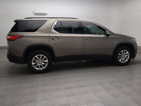 Used 2019 Chevrolet Traverse LT w/ LPO, Floor Liner Package FWD image 10