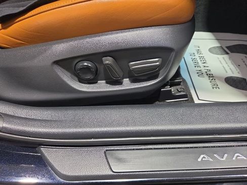Used 2019 Toyota Avalon Limited w/ Advanced Safety Package FWD image 29