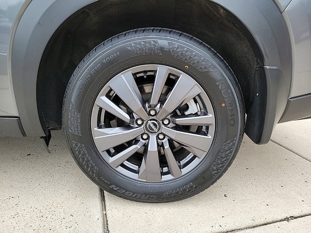 Used 2022 Nissan Pathfinder SV AWD/4WD image 9