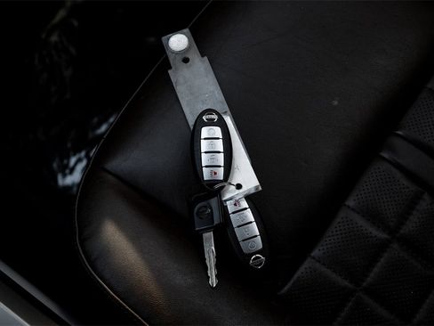 Used 2020 Nissan Titan Platinum Reserve w/ Moonroof Package image 62