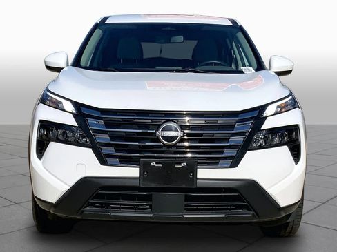Used 2024 Nissan Rogue SV AWD/4WD image 4