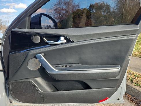 Used 2018 Kia Stinger Premium image 15