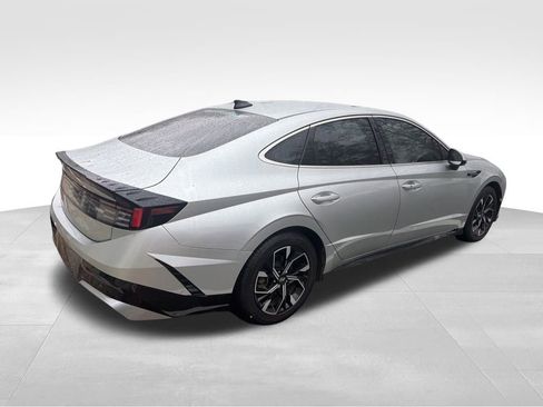 Used 2024 Hyundai Sonata SEL image 4