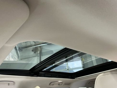 Used 2025 Nissan Armada Platinum Reserve image 9