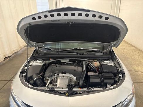 Used 2022 Chevrolet Malibu Premier FWD image 8