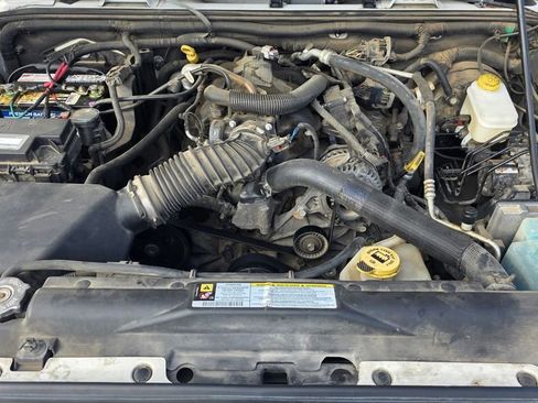 Used 2010 Jeep Wrangler Unlimited Sport image 22