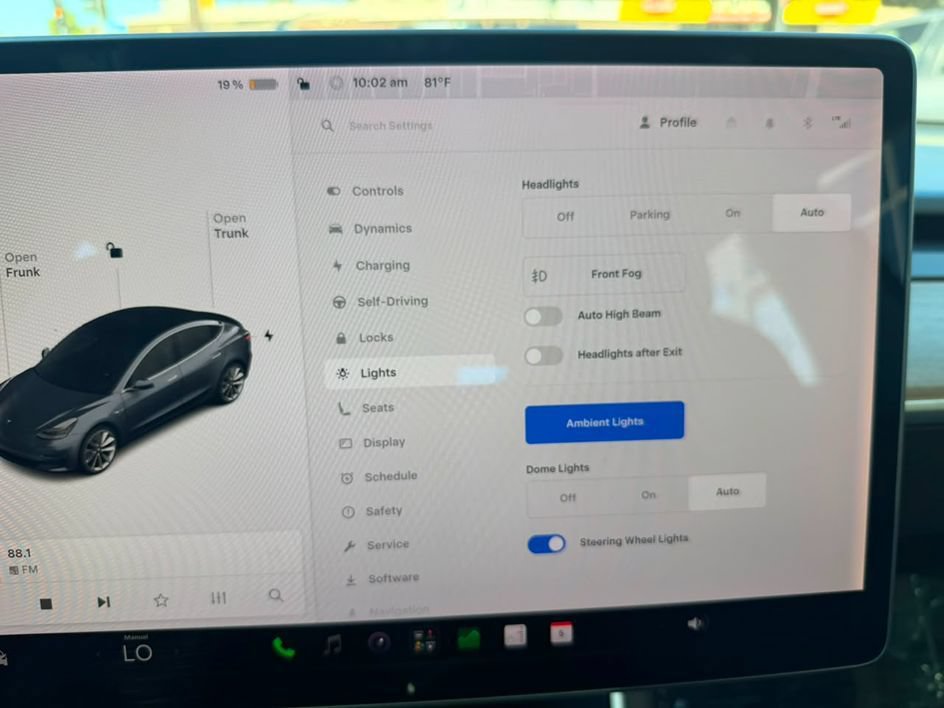 Used 2018 Tesla Model 3 Mid Range RWD image 31