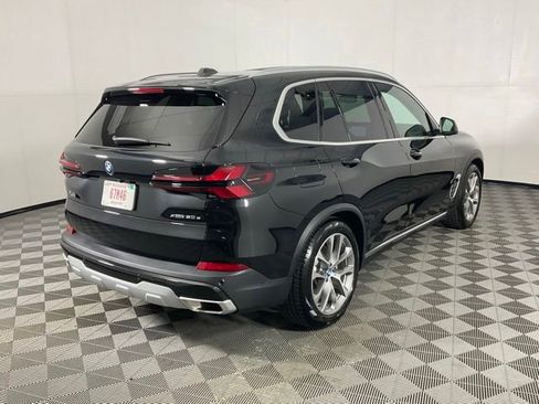 Certified 2025 BMW X5 xDrive50e w/ Premium Package AWD/4WD image 6