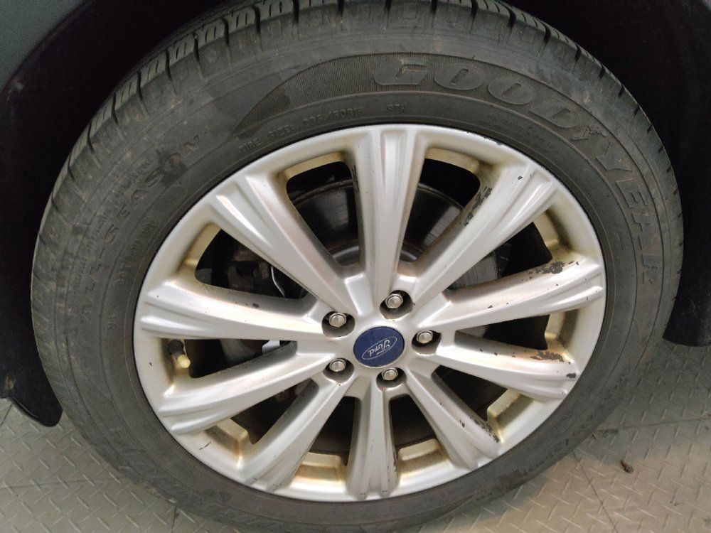 Used 2017 Ford Escape Titanium AWD/4WD image 31