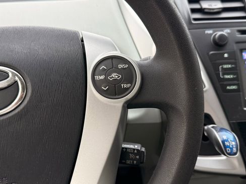 Used 2014 Toyota Prius V Two image 24