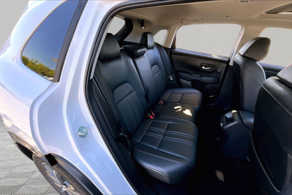 Used 2025 Honda HR-V EX-L image 17