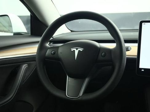 Used 2023 Tesla Model 3 Standard Range RWD image 39