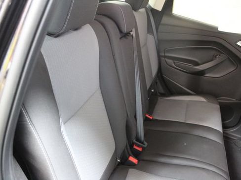 Used 2019 Ford Escape SE AWD/4WD image 9