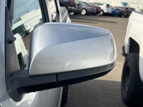 Certified 2019 Toyota Tacoma SR5 RWD image 9