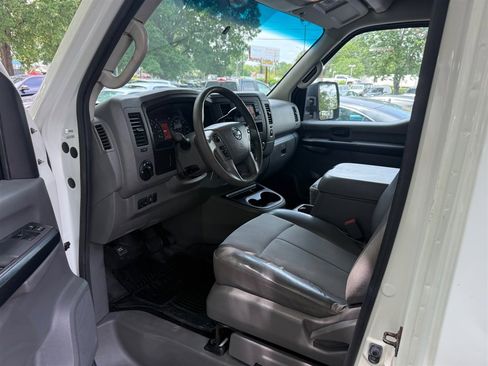 Used 2014 Nissan NV 2500 SV w/ Technology Package RWD image 7