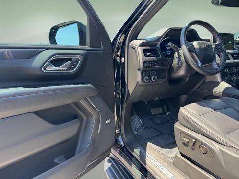 Used 2023 Chevrolet Tahoe RST w/ Luxury Package AWD/4WD image 17