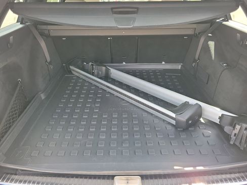 Used 2017 Mercedes-Benz E 400 4MATIC Wagon image 26