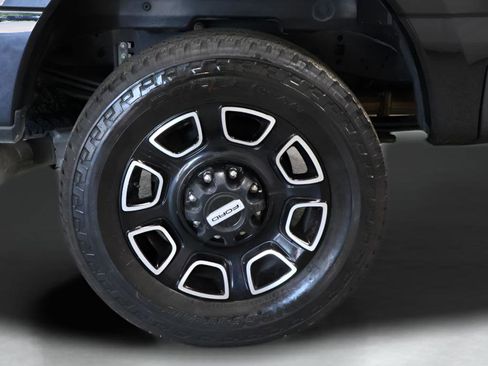 Used 2025 Ford F250 Platinum AWD/4WD image 38