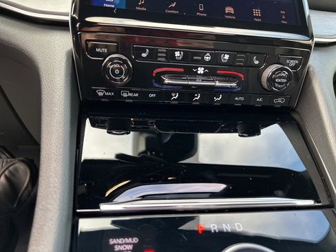 New 2025 Jeep Grand Cherokee L Limited w/ Luxury Tech Group II image 18