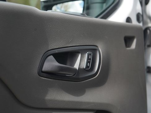 Used 2024 Ford Transit 350 XLT RWD image 22