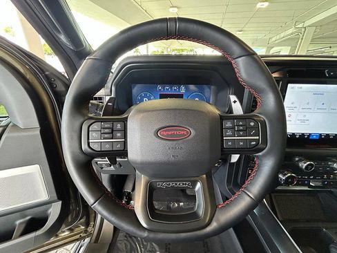 Used 2025 Ford F150 Raptor AWD/4WD image 17