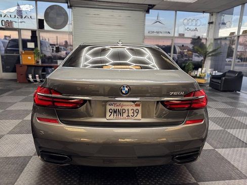 Used 2017 BMW 750i RWD image 34