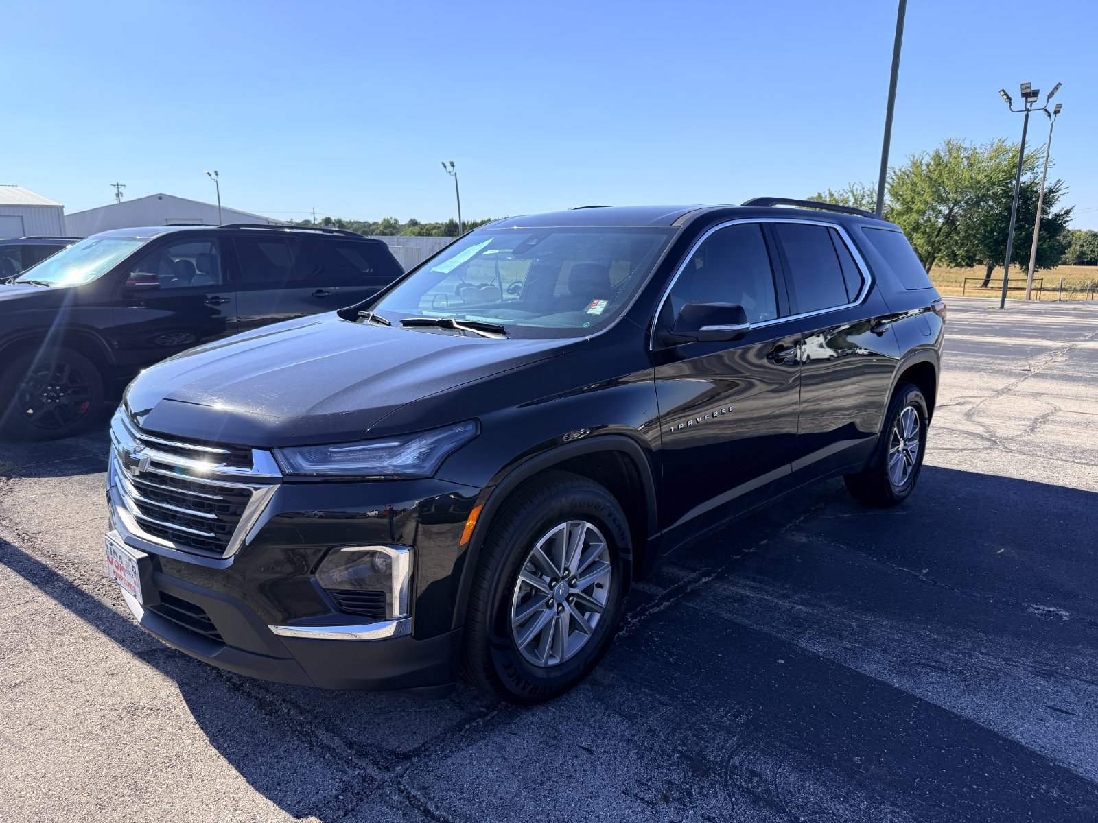 Used 2023 Chevrolet Traverse LT w/ LPO, Floor Liner Package AWD/4WD image 3
