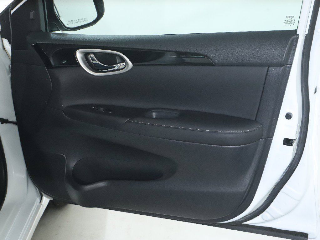 Certified 2019 Nissan Sentra SL FWD image 33