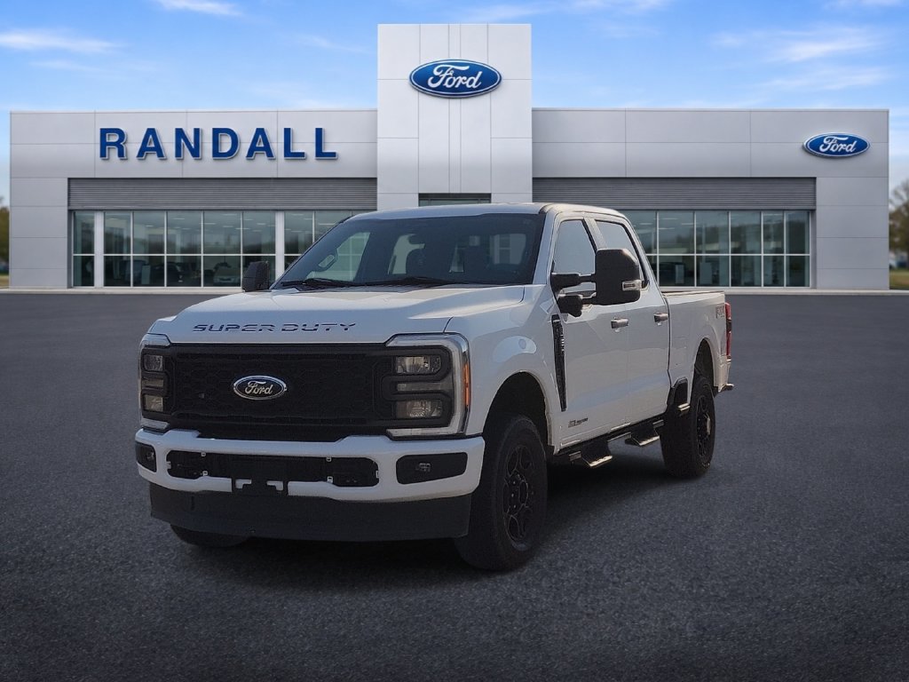 Used 2023 Ford F250 XL w/ STX Appearance Package AWD/4WD image 2