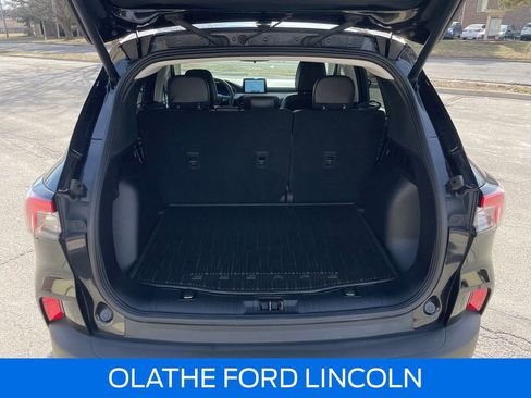 Used 2022 Ford Escape SEL w/ Technology Package image 31