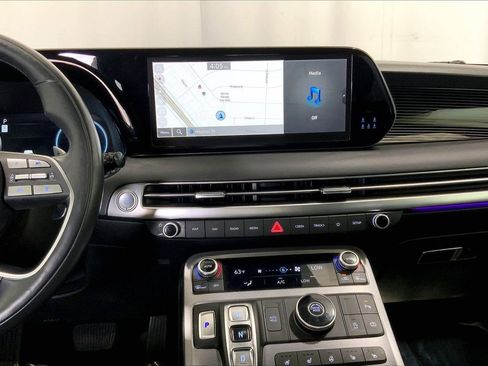 Used 2023 Hyundai Palisade Calligraphy image 5