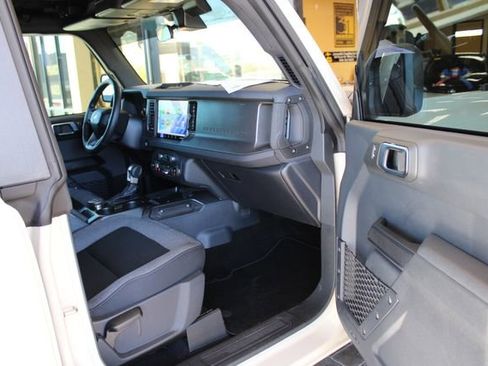 Used 2025 Ford Bronco Big Bend image 28
