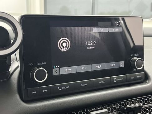 Used 2025 Honda HR-V Sport image 33