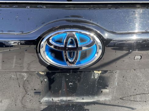 Used 2019 Toyota Highlander XLE image 21