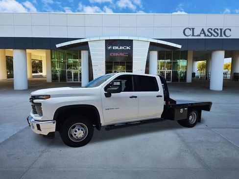 Used 2025 Chevrolet Silverado 3500 W/T w/ WT Convenience Package AWD/4WD image 5