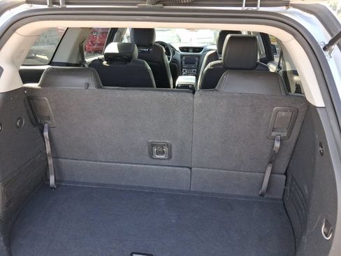 Used 2016 Chevrolet Traverse LT FWD image 14