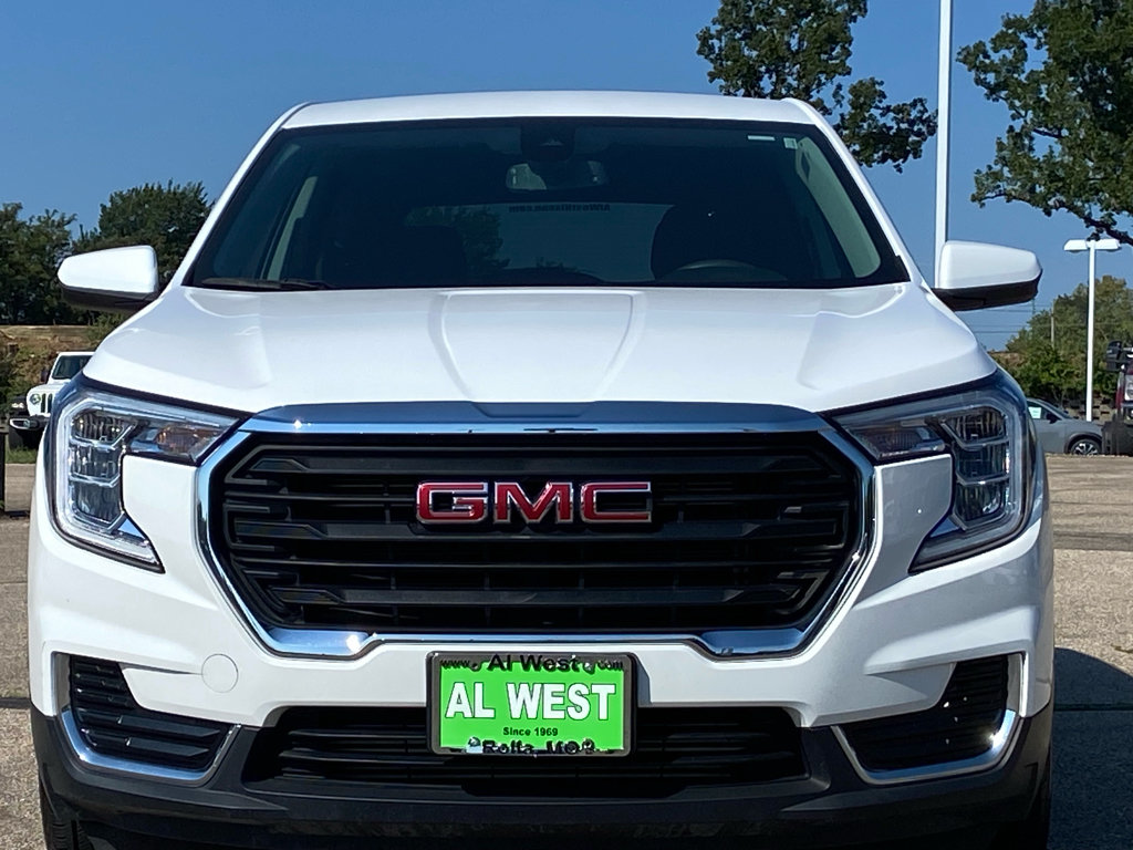 Used 2024 GMC Terrain SLE AWD/4WD image 8