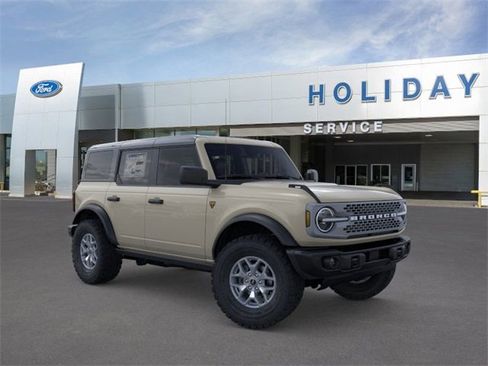 New 2025 Ford Bronco Badlands image 7
