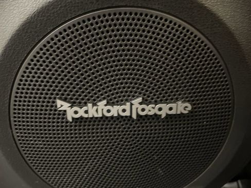 Used 2015 Nissan Juke SV w/ Technology Package image 19