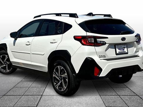 Used 2024 Subaru Crosstrek 2.0i Premium image 2
