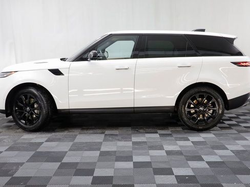 Used 2024 Land Rover Range Rover Sport SE image 4