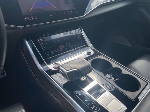 Certified 2025 Audi SQ8 Prestige w/ Prestige Package AWD/4WD image 30