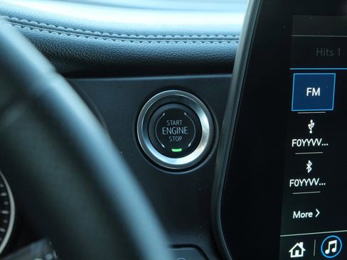 Used 2025 Chevrolet Blazer LT image 24