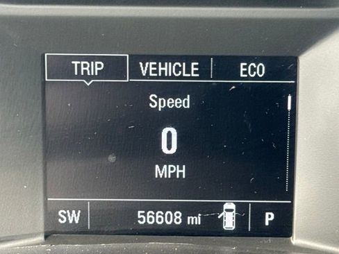 Used 2020 Chevrolet Equinox LS FWD image 9