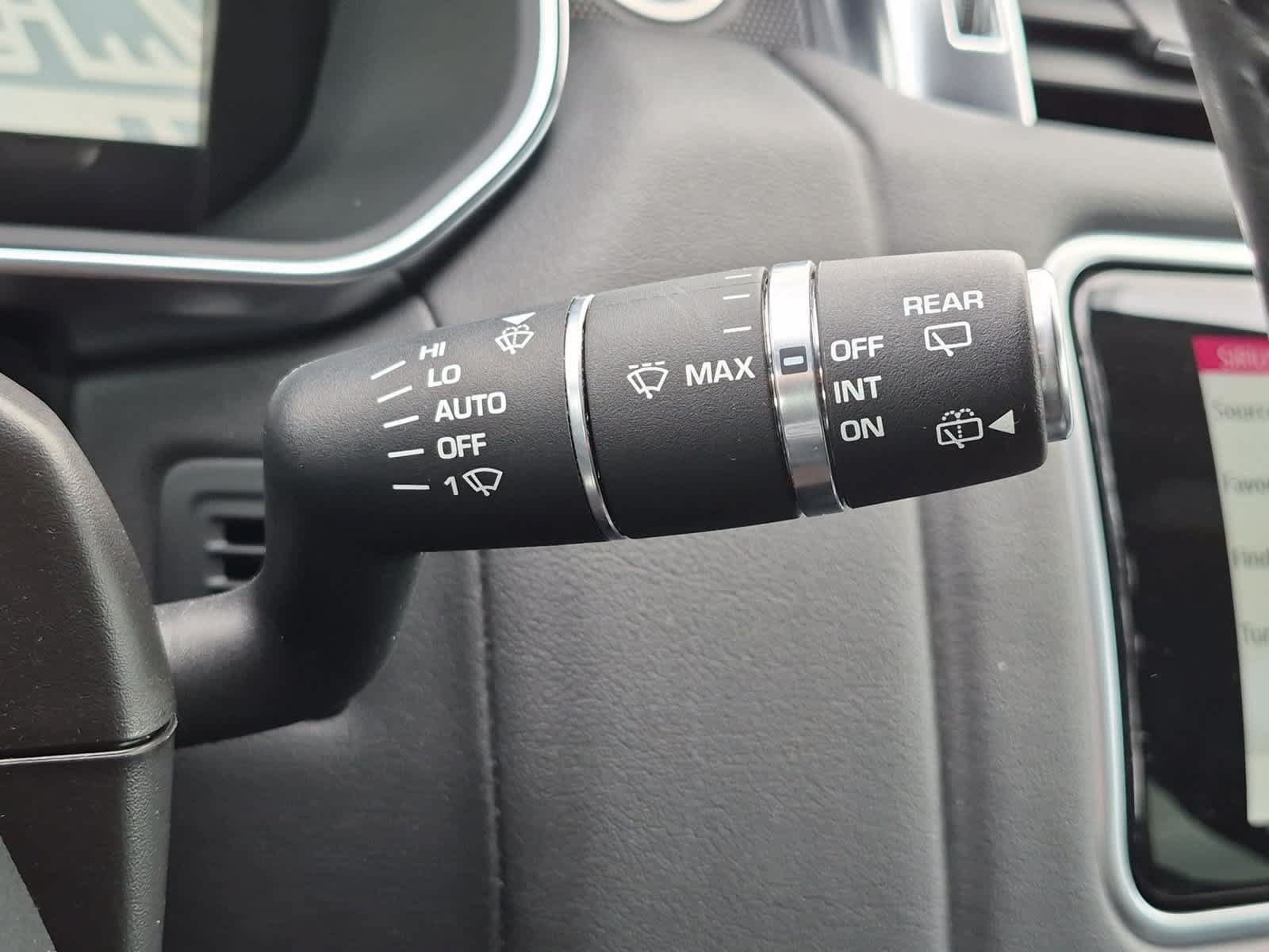 Used 2020 Land Rover Range Rover Sport SE AWD/4WD image 27