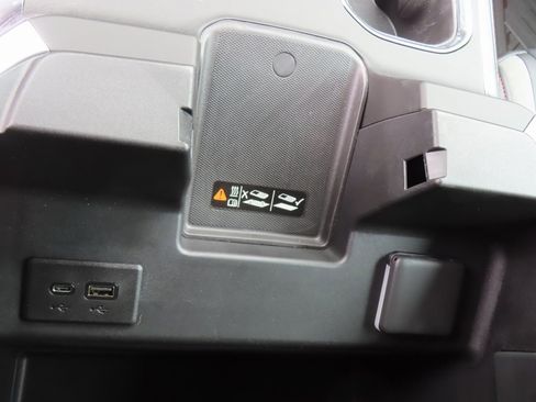 New 2025 Chevrolet Silverado 1500 LT Trail Boss w/ Convenience Package II image 10